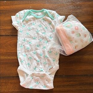 Baby Onesie with Crown Print and Accessories